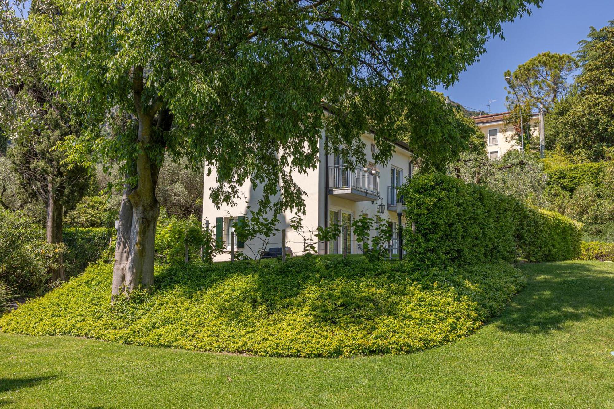 Andrea Apartment Garda (Verona)